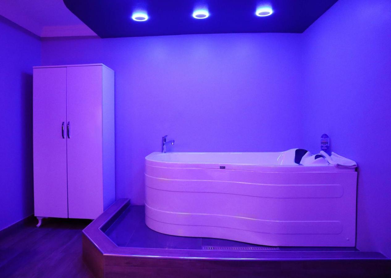 Grand Onur Hotel Istanbul Bagian luar foto